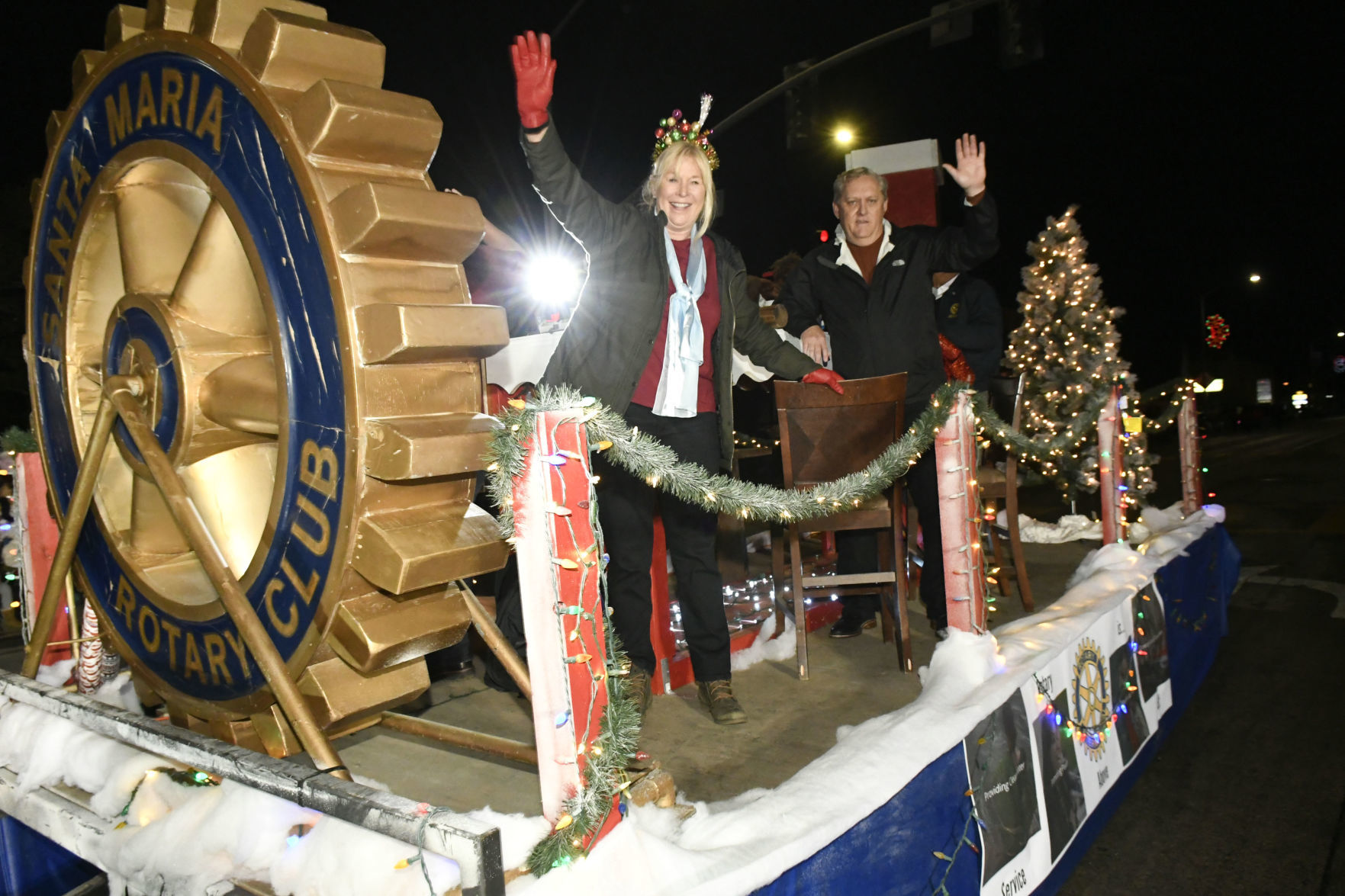 120719 SM Parade of Lights 17.jpg
